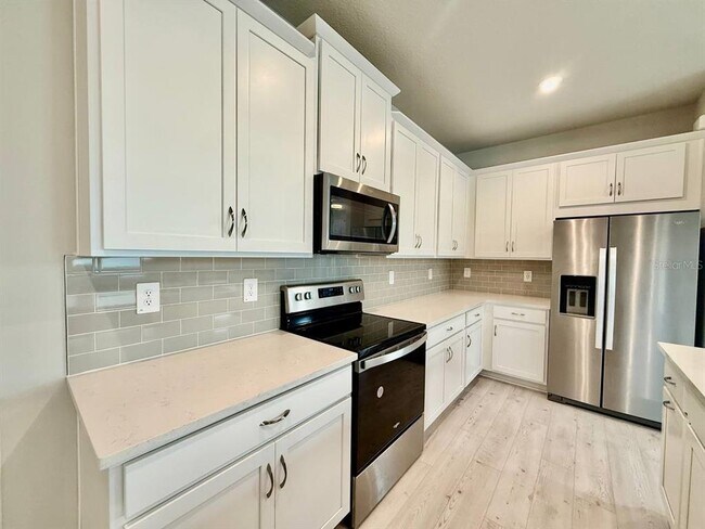 Building Photo - 6044 Timberdale Ave