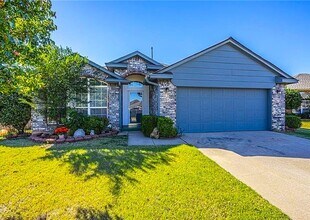 Building Photo - 3 Bed 2Bath 2 Car in the Westlake Addition NW OKC