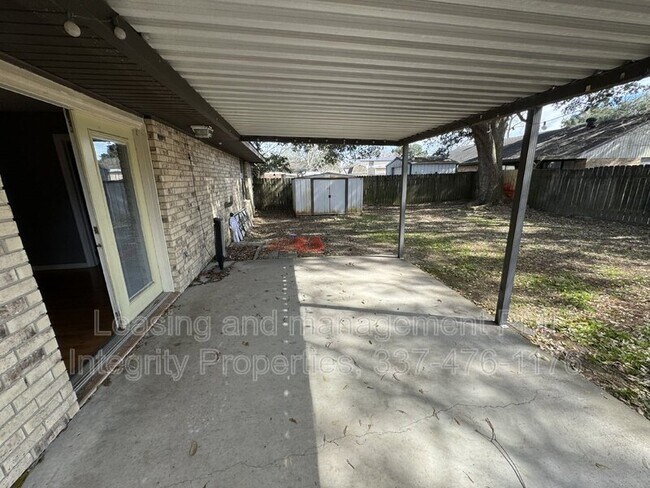 Building Photo - 107 Village Ln