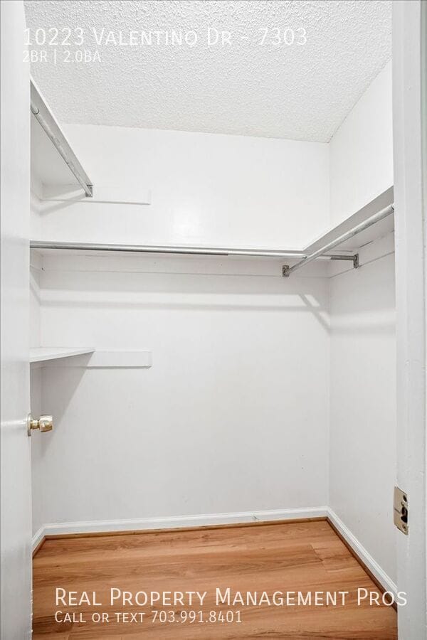Building Photo - 10223 Valentino Dr