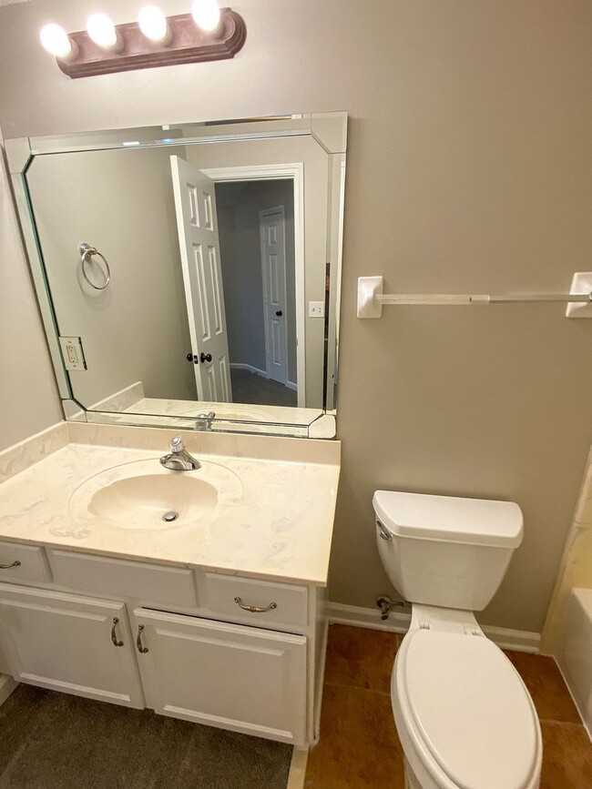 Building Photo - 5 Bedrooms with Bonus, 4 Bath Near Riverda...