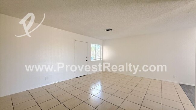 Building Photo - 12982 Mohawk Rd