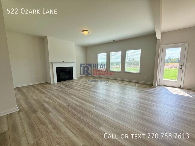 Building Photo - 522 Ozark Ln