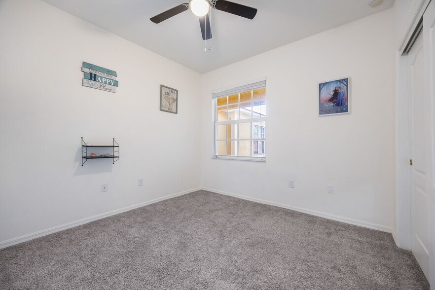 Building Photo - 3212 Sea Haven Ct