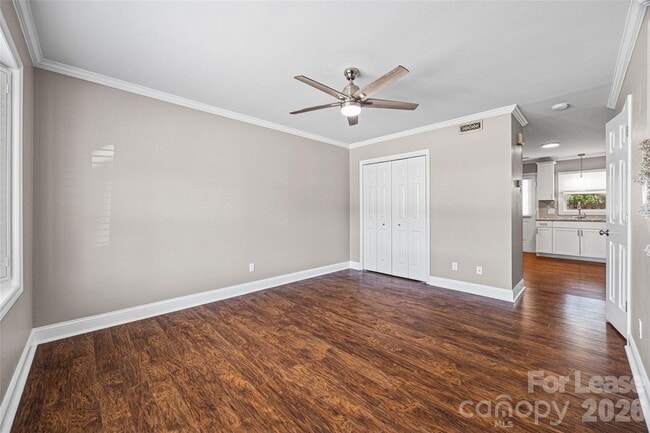 Building Photo - 1933 Ebenezer Rd