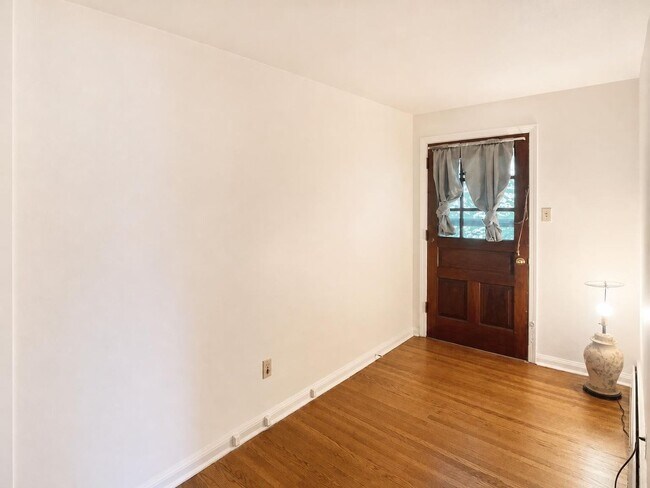 Building Photo - 201 Blunston Ave