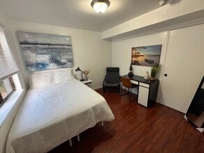 Building Photo - 68 E 200 S