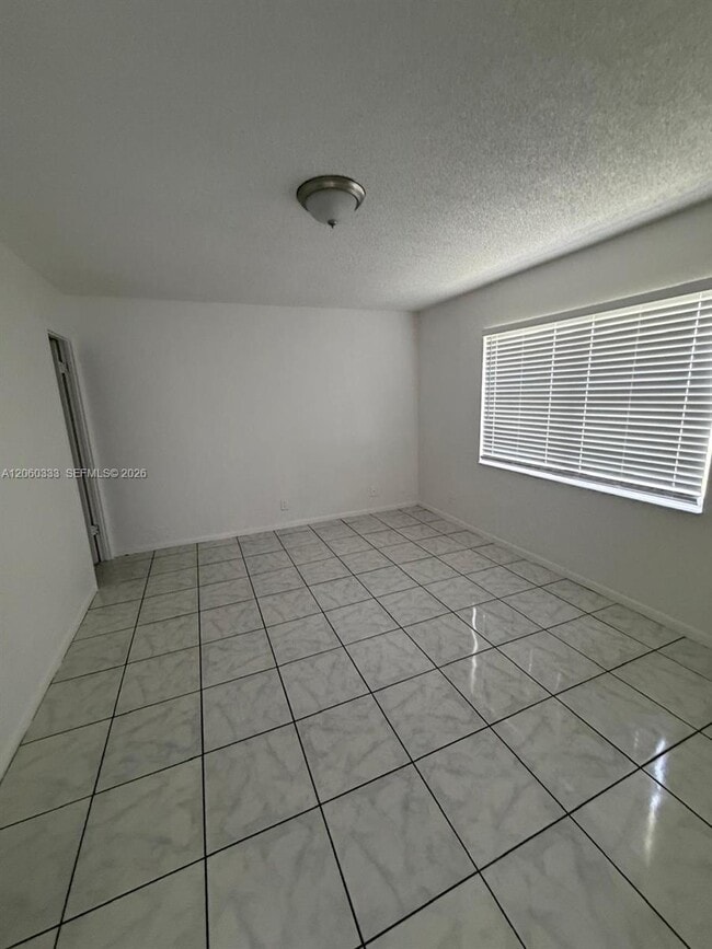 Building Photo - 3300 Spanish Moss Terrace