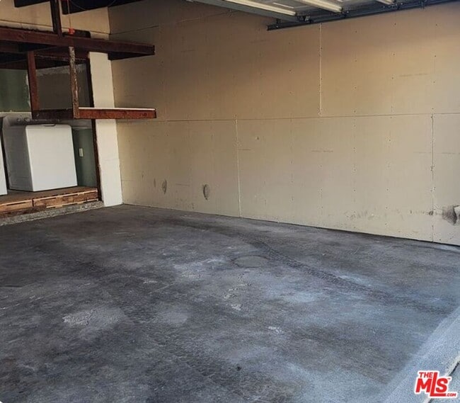 Building Photo - 12219 Ocean Park Blvd