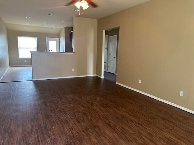 Building Photo - Piedmont Schools - 3/2 - Great Home - 1,48...