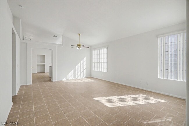 Building Photo - 2054 Cardigan Ave