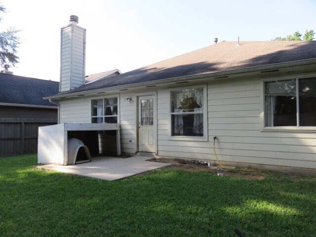 Building Photo - 12129 La Salle Br