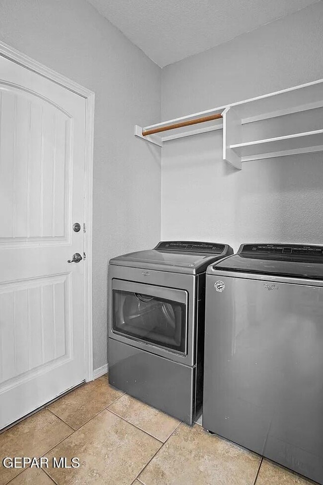 Building Photo - 14344 Alma Point Dr