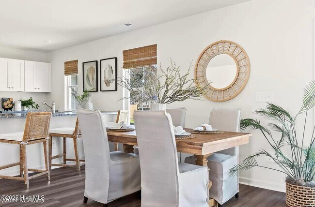Building Photo - 3095 Day Dream Ln