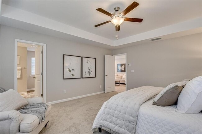 Building Photo - 105 Essence Dr