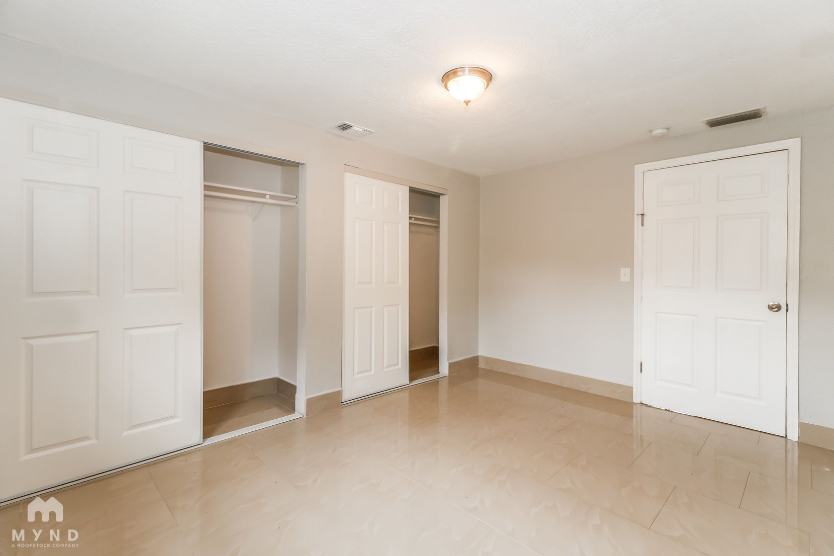 Building Photo - 7018 Maclura Dr
