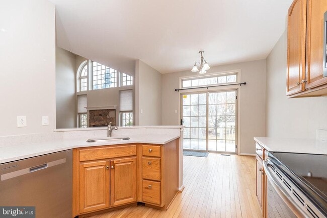 Building Photo - 5128 Barness Ct