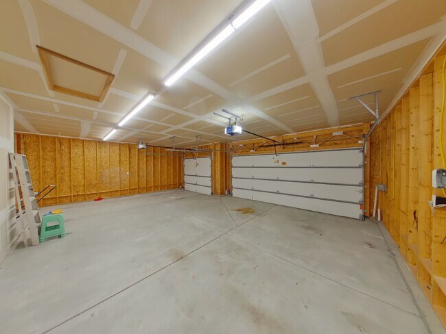 Building Photo - 1377 S Sierra Hls St