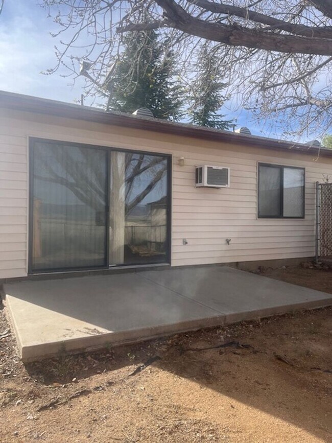 Building Photo - *** 2 Bedroom /1 Bath in Prescott Valley ***
