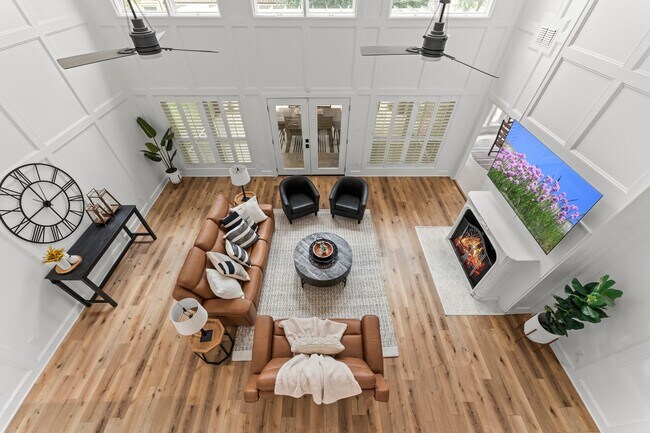 Building Photo - 8911 Tranquil Park Dr