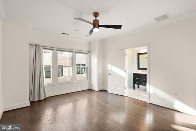 Building Photo - 1508 16th Ct N