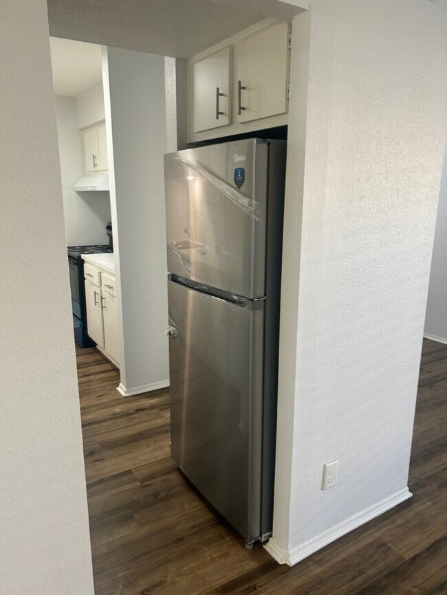 Building Photo - 5550 N Braeswood Blvd