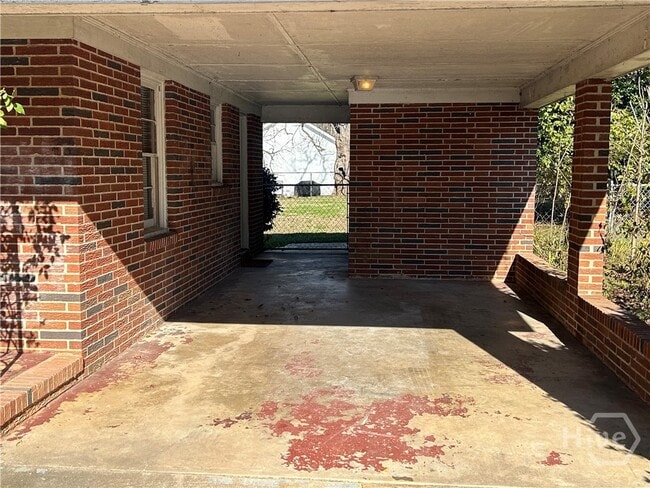 Building Photo - 190 Northcrest Dr