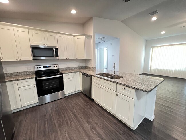 Building Photo - 111 Fisher Rd