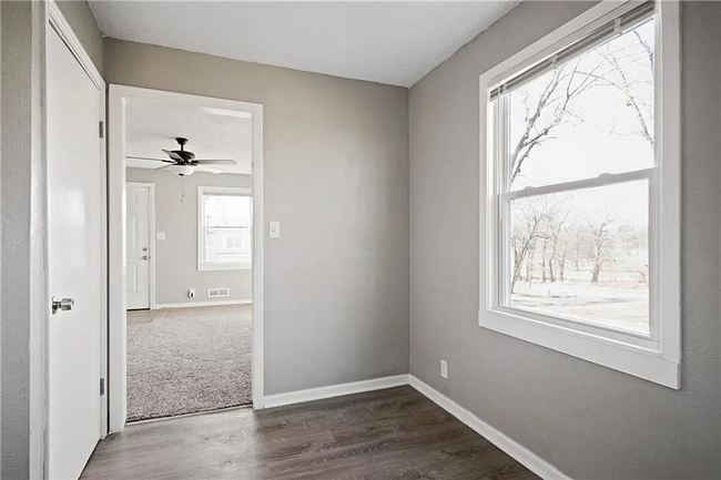 Building Photo - Charming 2-Bedroom/1-Bath Home in the Hear...
