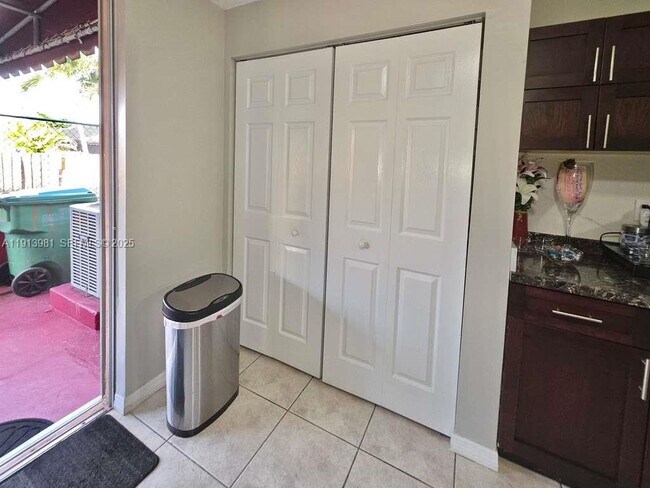 Building Photo - 15871 SW 86th Terrace