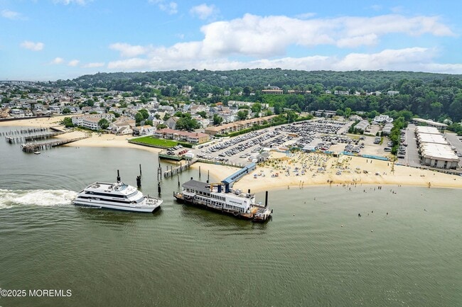 Building Photo - 203 Shore Dr