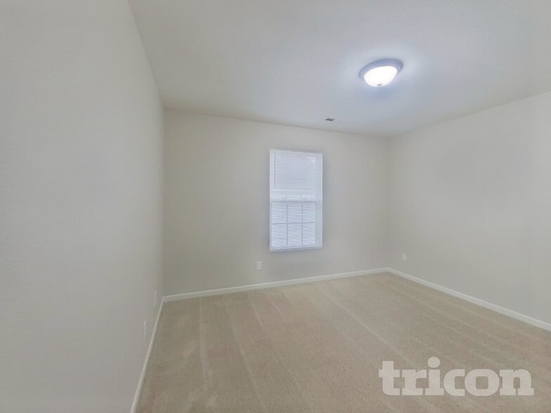 Building Photo - 907 Swearngan Ridge Ct