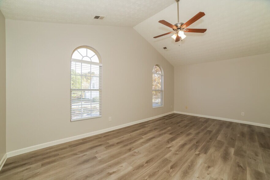 Building Photo - 2851 Cedar Trace Dr