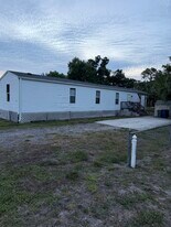 Building Photo - 2024 Laurel Ln