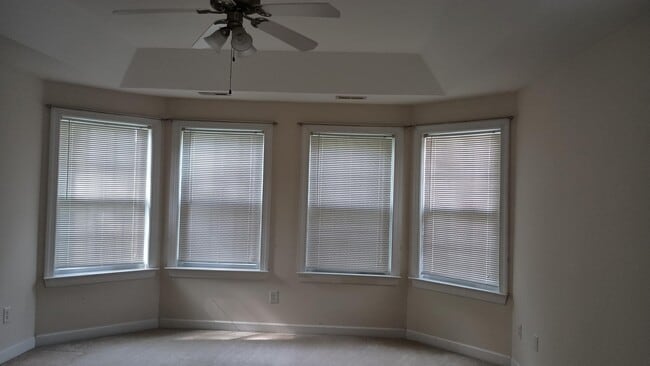 Building Photo - 1471 Blue Heron Pte