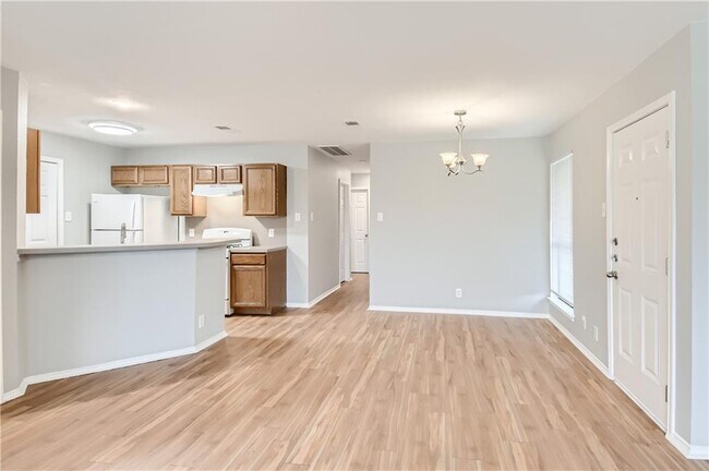 Building Photo - 2511 Cypress Ln