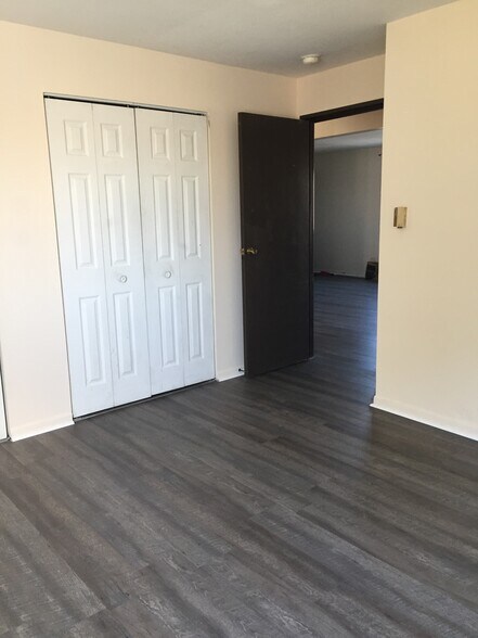 Building Photo - 456 George St