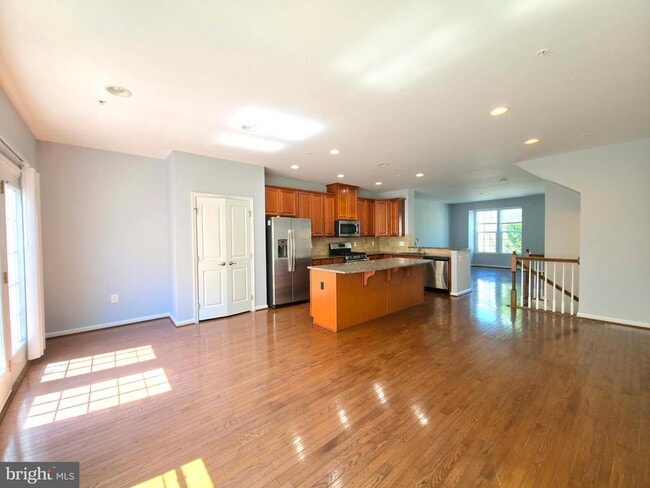 Building Photo - 5323 Smith's Cv Ln