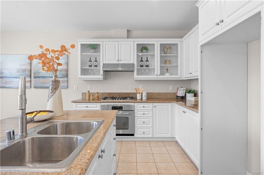 Building Photo - 14807 Meadows Way
