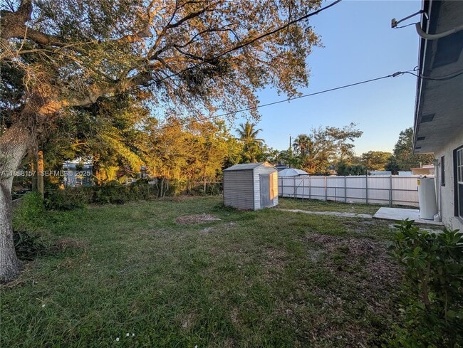 Building Photo - 720 NW 15th Terrace