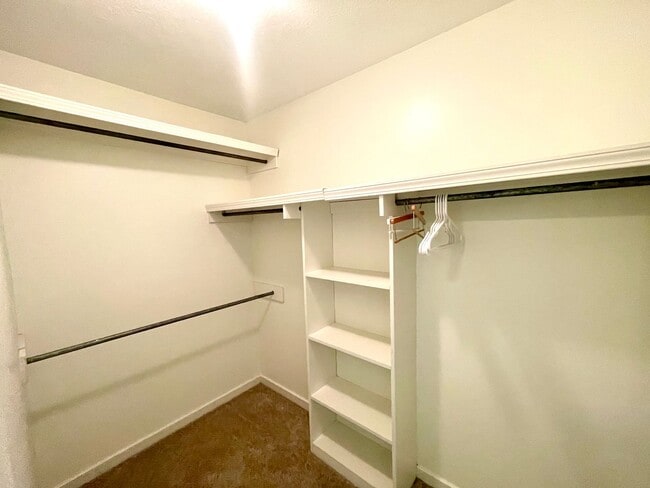 Building Photo - 3/2 Available for Rent in Oak Grove Subdiv...
