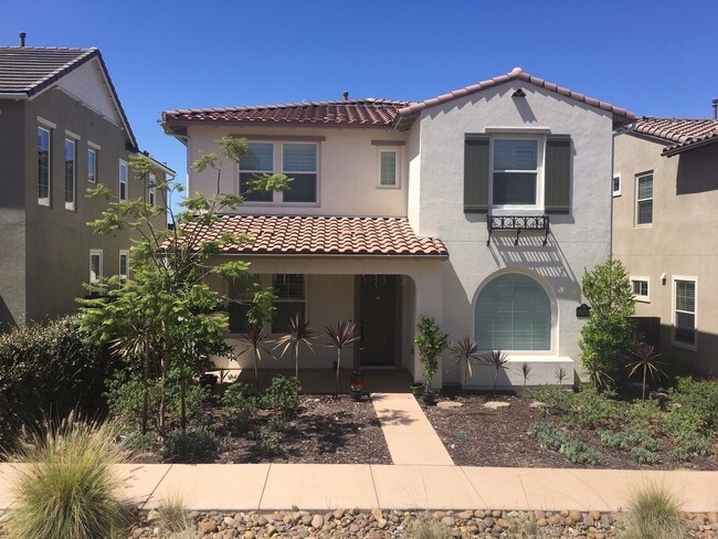 Primary Photo - Move in Ready Home in the Beautiful Del Sur Community