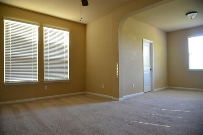 Building Photo - 209 Rock Vista Run