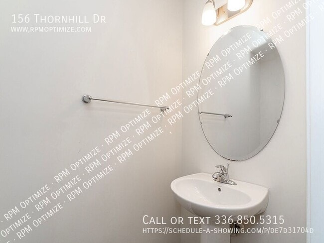 Building Photo - 156 Thornhill Dr