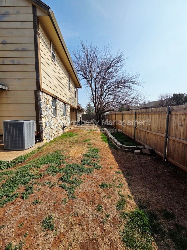 Building Photo - 2625 Patti Pl