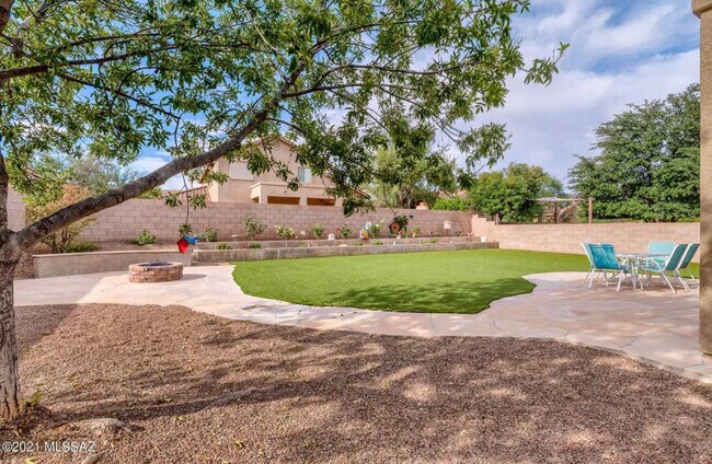 Building Photo - 7653 W Quachila Ct