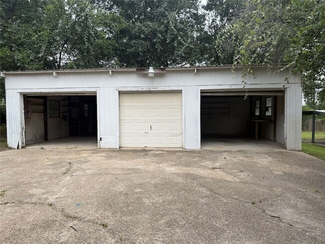 Building Photo - 9084 Peggy Dr
