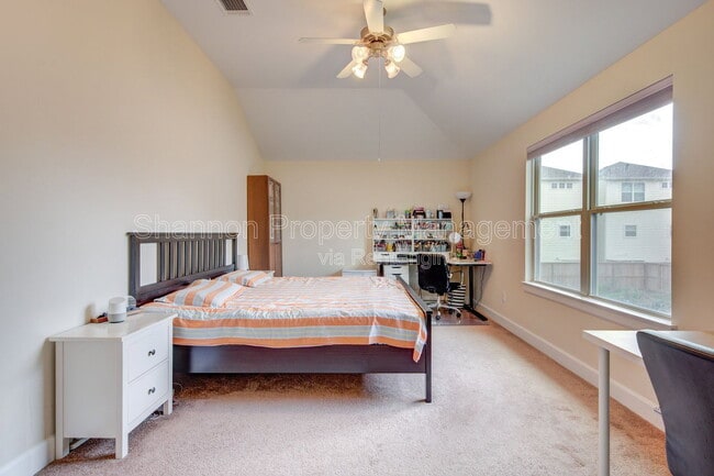 Building Photo - 3707 Main Poplar Dr