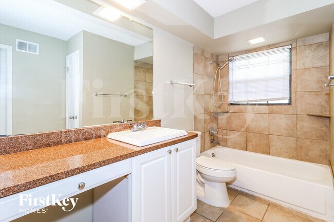 Building Photo - 114 Ericson Rd