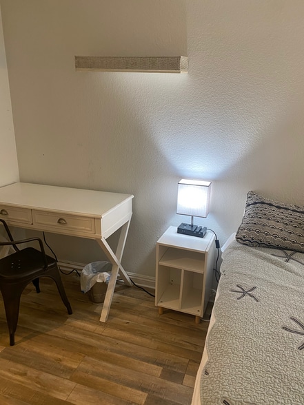 Building Photo - 5540 Lindo Paseo